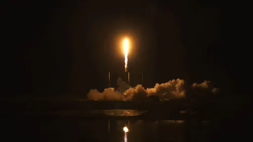 SpaceX lança mais satélites Starlink e já tem quase 1.900 em operação