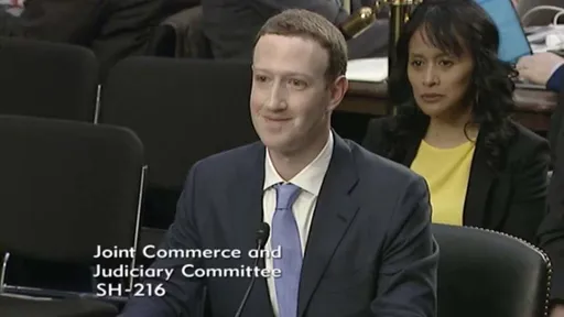Zuckerberg dá a entender que haverá versão paga do Facebook