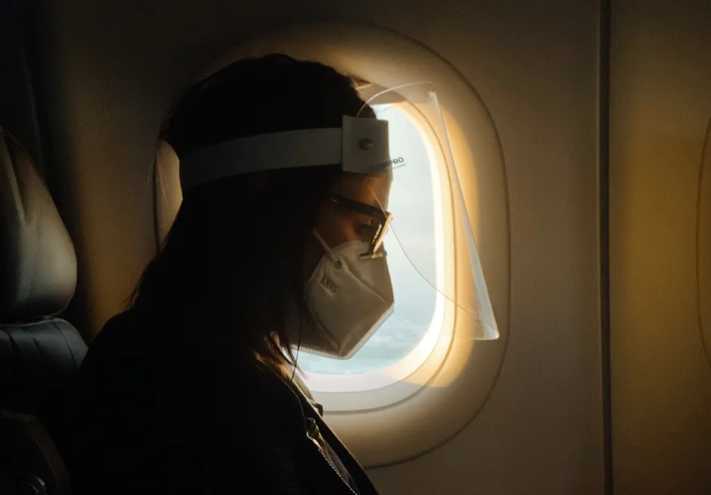 Europa suspende obrigatoriedade do uso de máscara em voos (Imagem: Camila Perez/Unsplash)