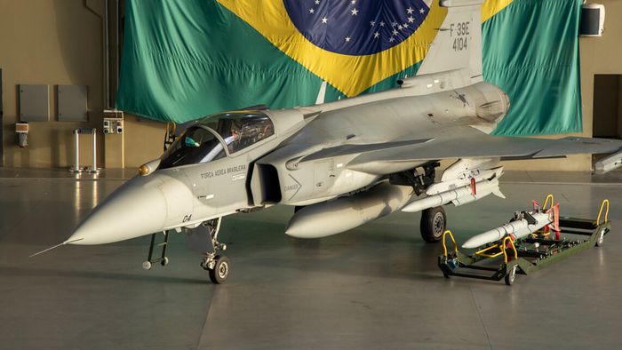 F-39 Gripen: novo caça de última geração da FAB estreia em megaoperação aérea
