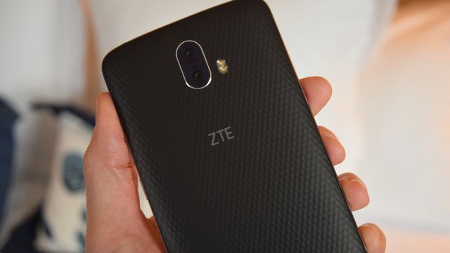 ZTE vai lançar smartphone capaz de fazer downloads a 1 Gbps