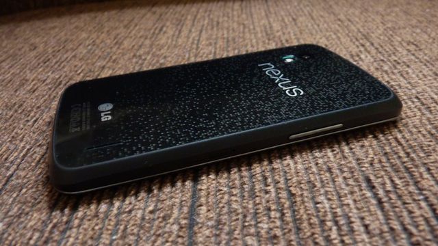 Nexus 5 vaza antes da hora na loja Google Play