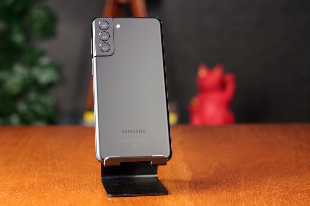 Samsung Galaxy S21+ 5G possui diversas tecnologias de conexão de última geração (Ivo/Canaltech)