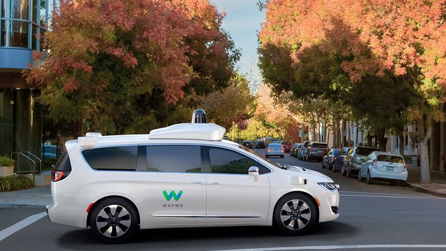 Waymo traz motoristas de volta a carros autônomos para testar reação humana