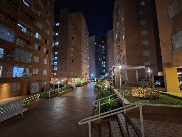 Galaxy Z Fold 7 - Teste de câmera noturno