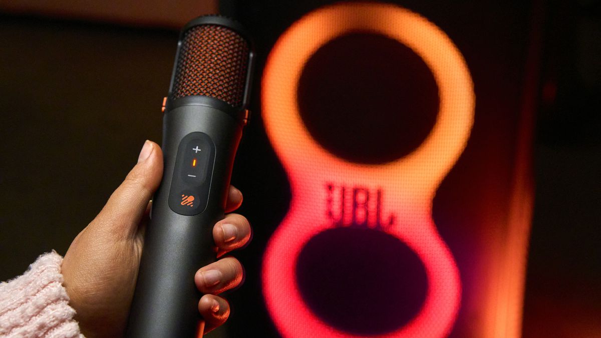 JBL Lança Easysing Mics no Brasil: IA para Karaokê Perfeito em PartyBoxes