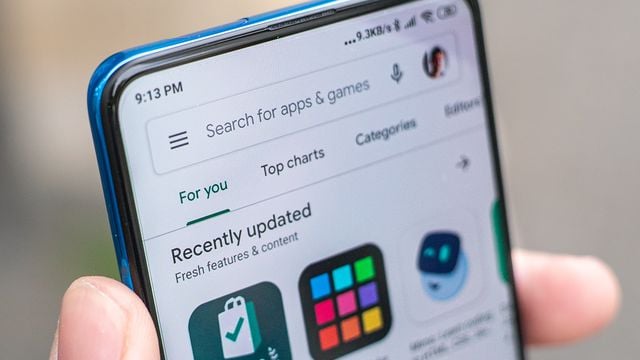 App Store fatura quase o dobro da Play Store no 1° semestre de 2021 -  Canaltech