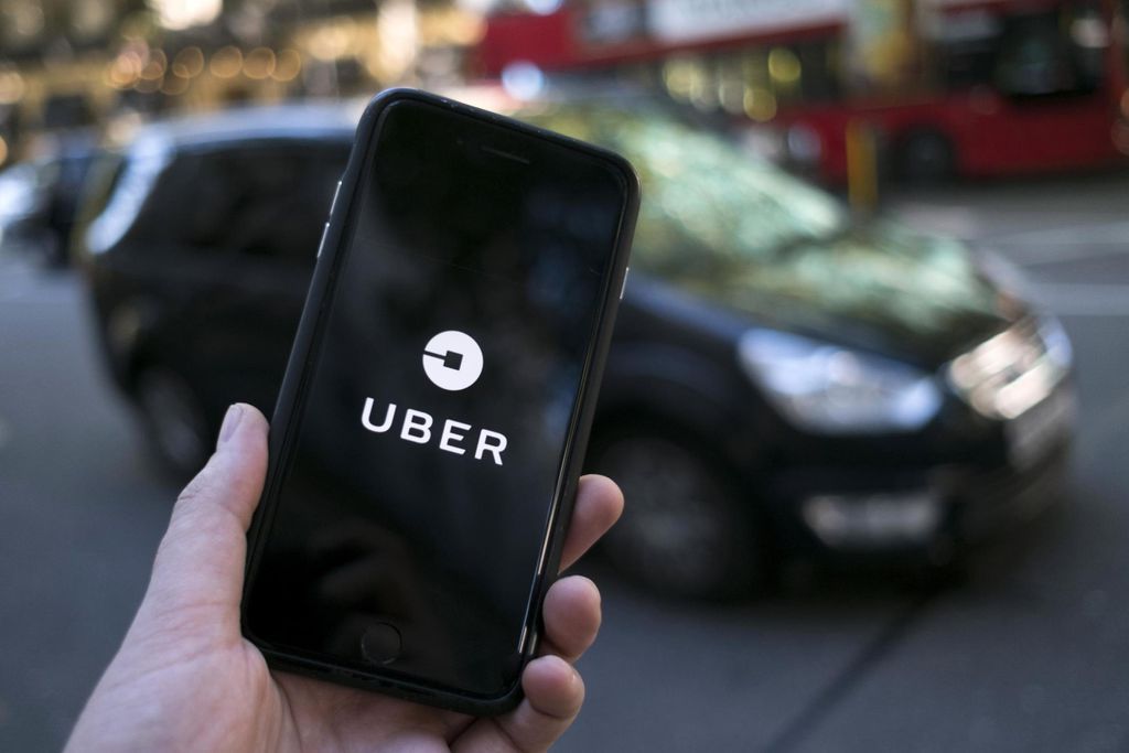 Motoristas da Uber são determinados como autônomos