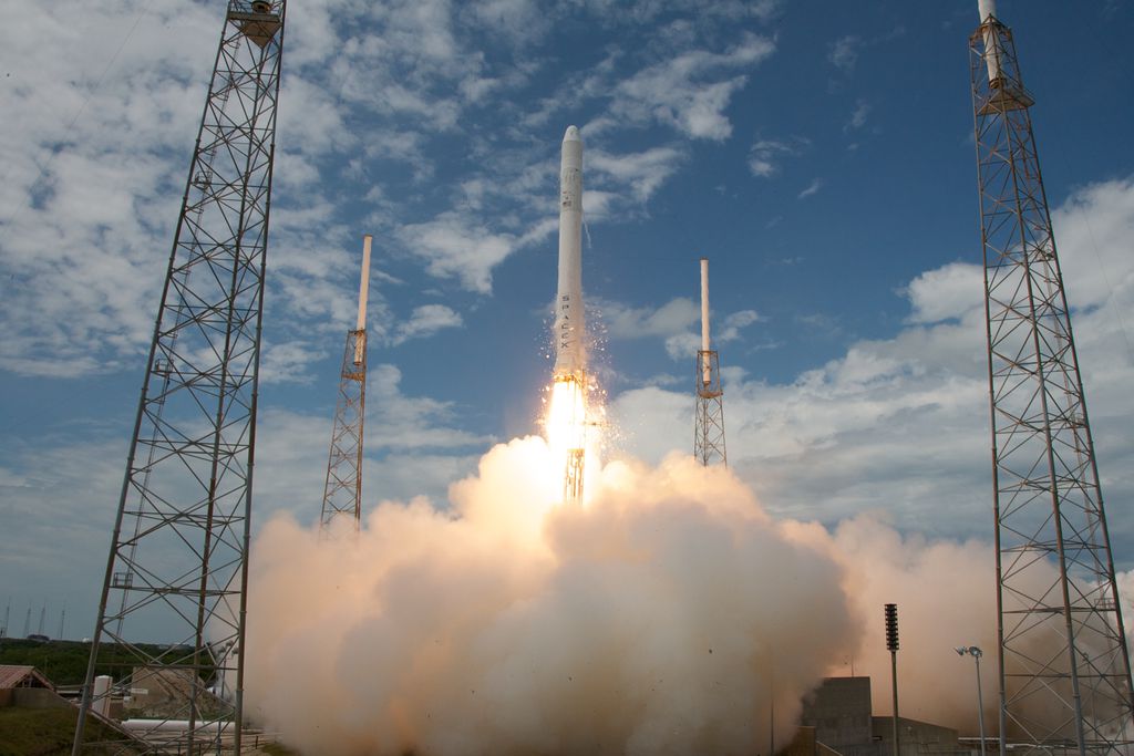 O foguete Falcon 9, da SpaceX, revolucionou a indústria por ser até 80% reutilizável