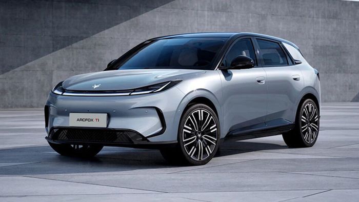 Marca chinesa prepara chegada de novo "pesadelo" para o BYD Dolphin