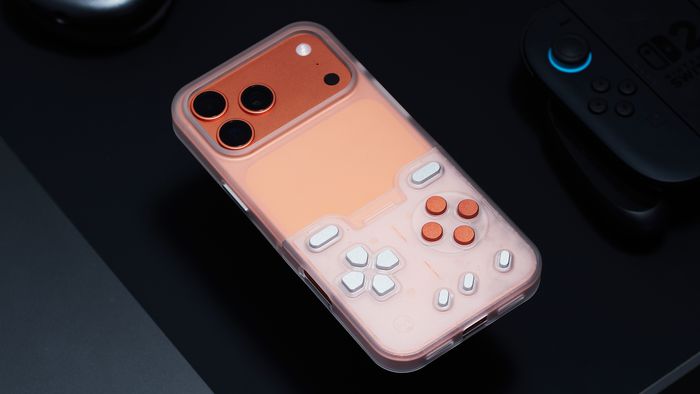 Capinha transforma iPhone em GameBoy com botões de verdade