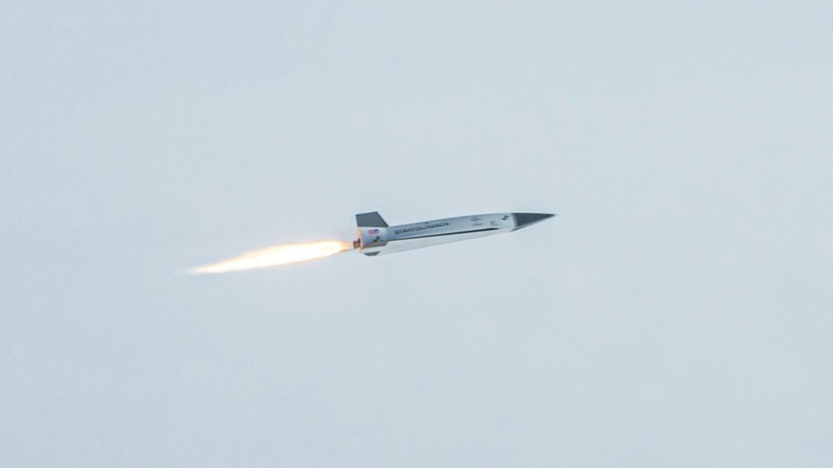 Protótipo não tripulado atinge velocidade hipersônica ao cair de um super avião