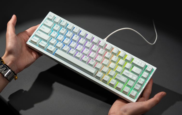 Teclado de cer&acirc;mica Keychron Q16 HE