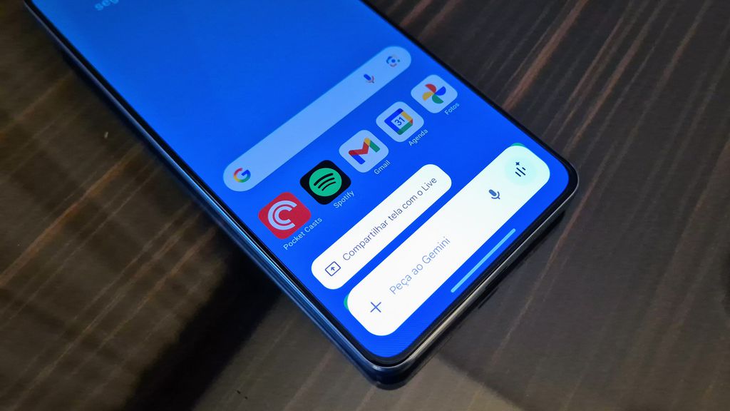 Realme GT 7 possui integração com o Gemini (Imagem: Bruno De Blasi/Canaltech)