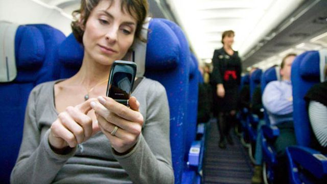 Veja como gastar menos com a operadora de celular durante viagens internacionais