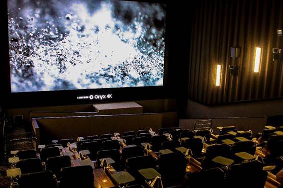 Sala Cinepólis com tela LED modular da Samsung no Shopping JK Iguatemi (Imagem: Divulgação / Samsung)