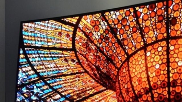 LG e Samsung lançarão as primeiras TVs de tela curva com 105 polegadas