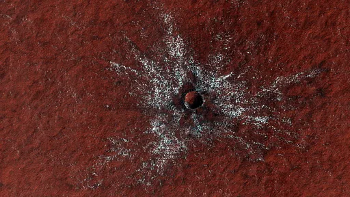 Nova cratera em Marte parece ter sido formada há poucos anos