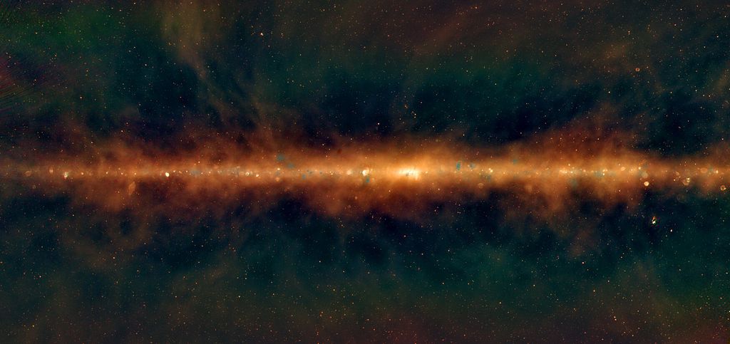 As frequências mais baixas aparecem em vermelho, enquanto as médias em verde e as mais altas em azul. Os filamentos dourados indicam enormes campos magnéticos, e restos de supernovas aparecem como pequenas bolhas (Imagem: Dra. Natasha Hurley-Walker, GLEAM)