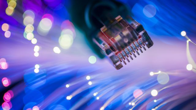 Comissão aprova projeto de lei que proíbe franquia na banda larga fixa