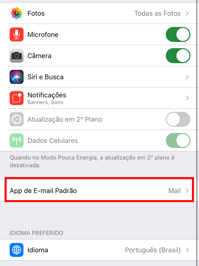 Entre em "App de E-mail Padrão". Captura de tela: Lucas Wetten (Canaltech)