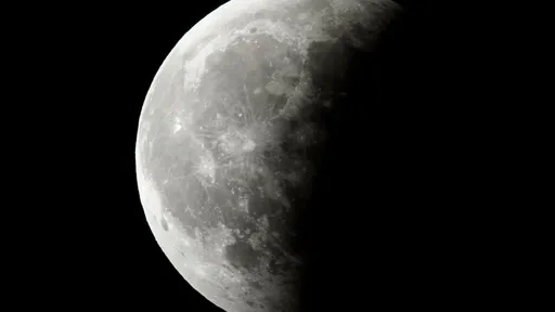 Prepare-se para mais um eclipse lunar que veremos no Brasil na terça-feira (16)