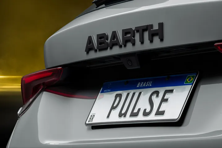 Pulse Abarth   Vers o esportiva do SUV chega ao Brasil com pre o agressivo - 30
