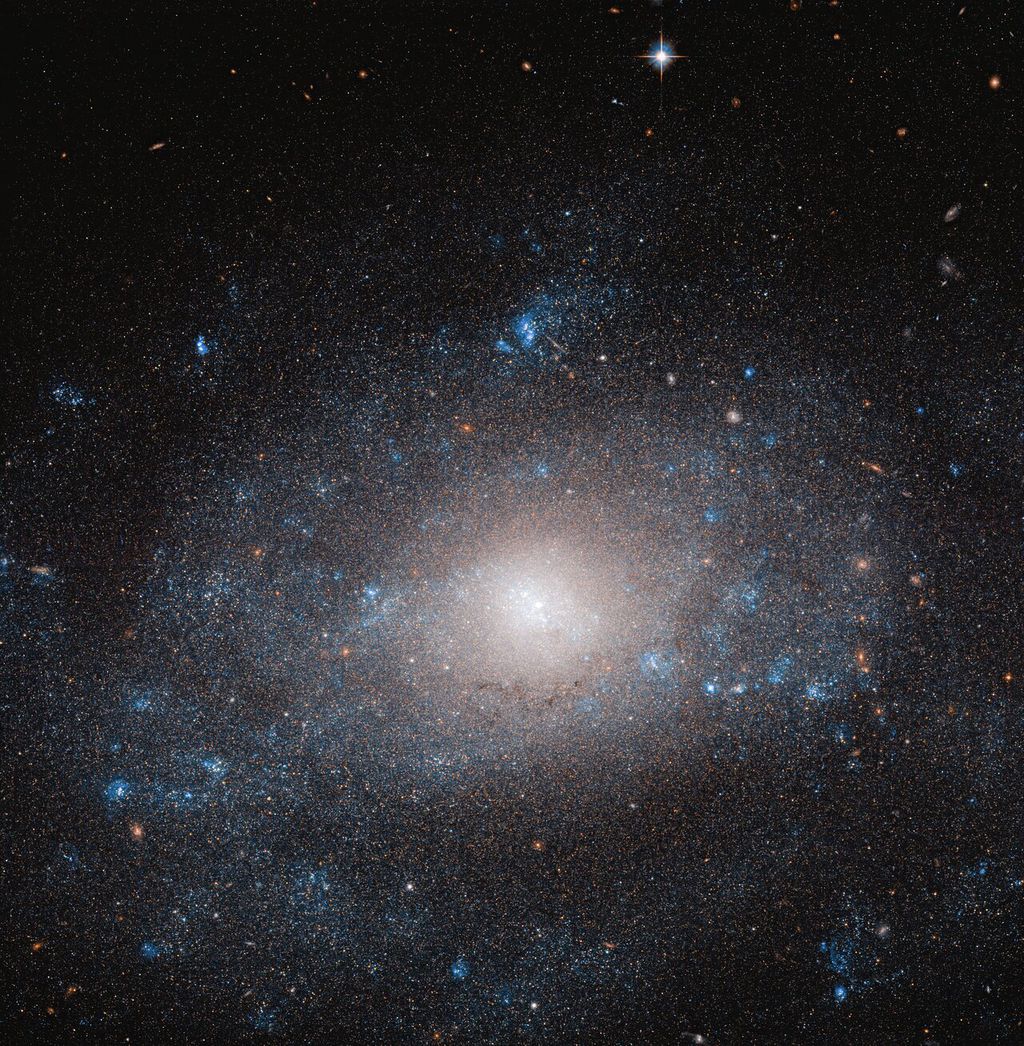 (Imagem: Reprodução/ESA/Hubble/NASA/R. Tully)