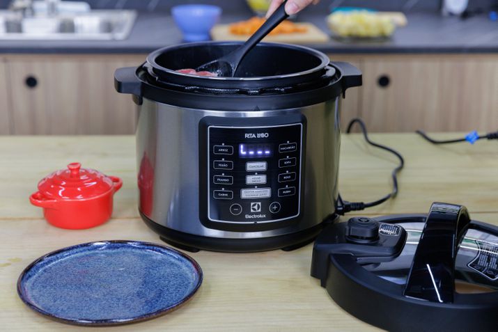 Panela de Pressão Elétrica Electrolux PCC15