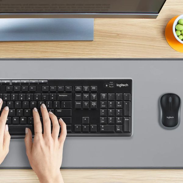 Combo Teclado e Mouse sem fio Logitech MK270, ABNT2, USB, Pilhas Inclusas