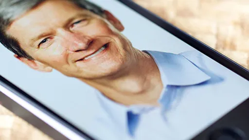 Veja primeira entrevista de Tim Cook como CEO da Apple (legendas em português)
