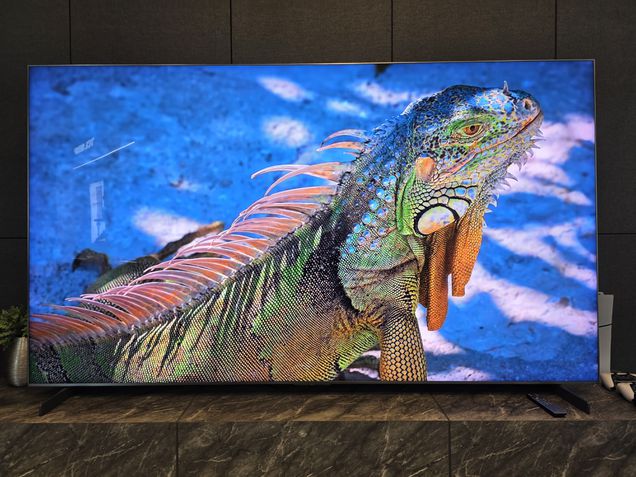 TCL C8K
