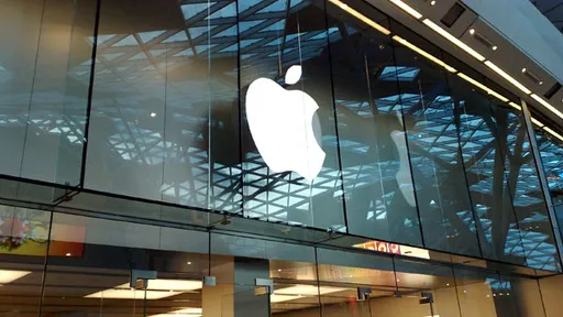 Apple demite funcionários que fotografaram mulheres em suas lojas sem permissão