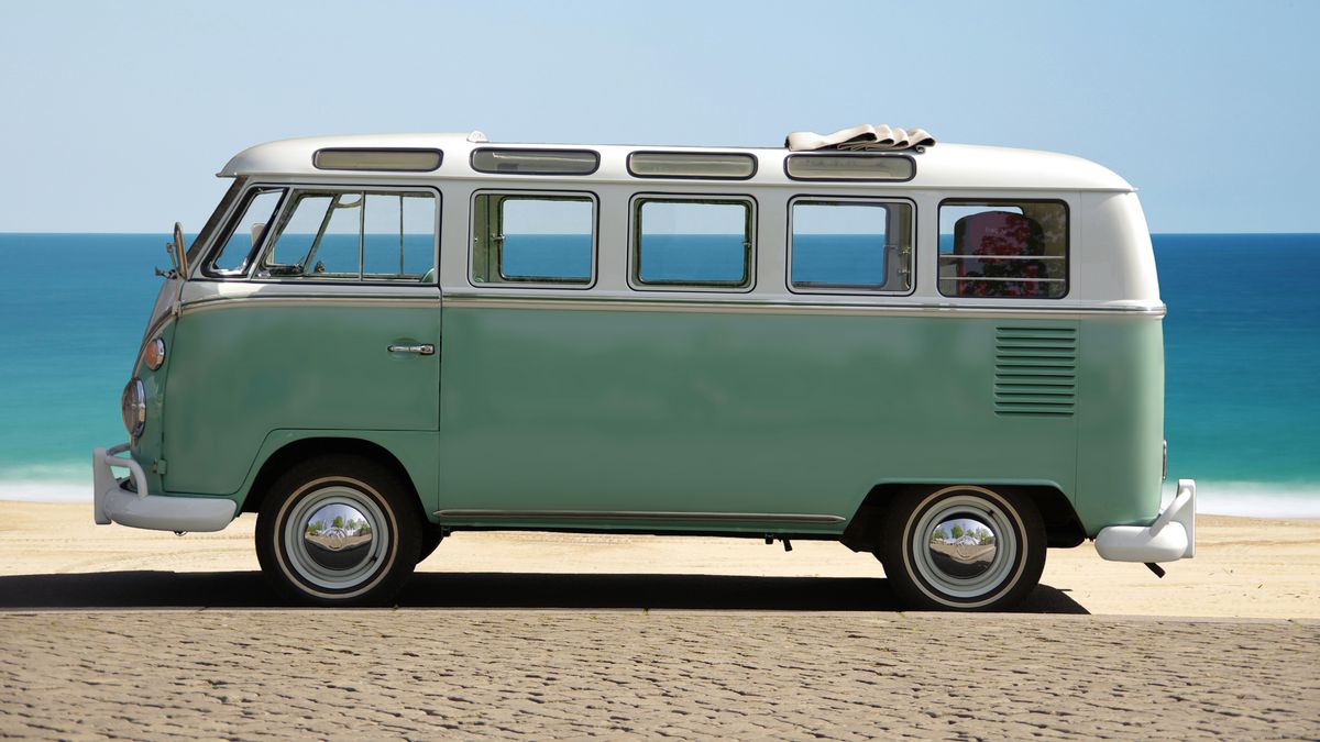 "Kombi Corujinha" chinesa tem tecnologia BYD e mais de 300 cv
