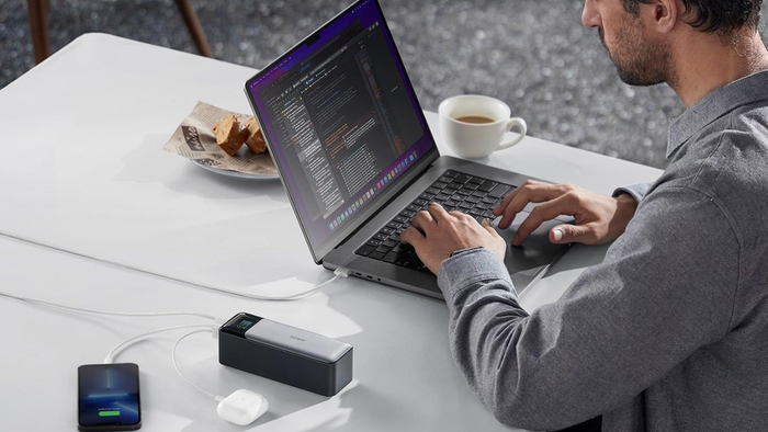 Power bank gigante que carrega até notebook chega ao Brasil