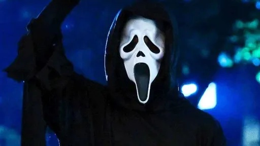 Pânico 5 | Diretores anunciam fim de pós-produção com foto ao lado do Ghostface