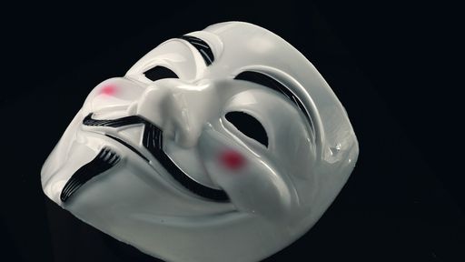 Anonymous ameaça Elon Musk após turbulência no mercado de criptomoedas