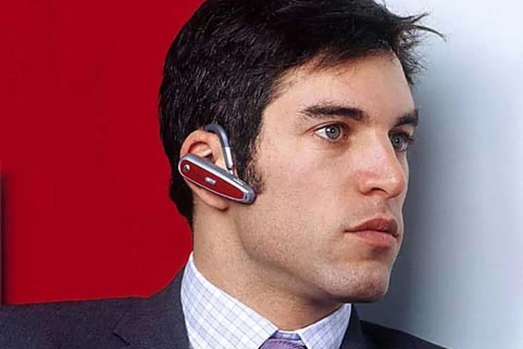 O Bluetooth 2.1 estava presente nos primeiros modelos de fones de ouvido Bluetooth (Imagem: Reprodução/SFGate)
