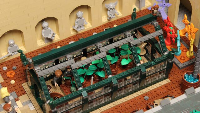 Mulher constrói castelo de Harry Potter usando mais de 400 mil peças de LEGO