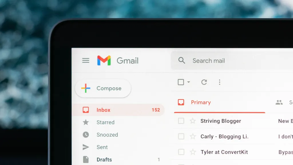 Ao usar a ferramenta lupa, a inteligência artificial do Gmail vai ajudar na correspondência dos resultados (Imagem:  Justin Morgan/Unsplash)
