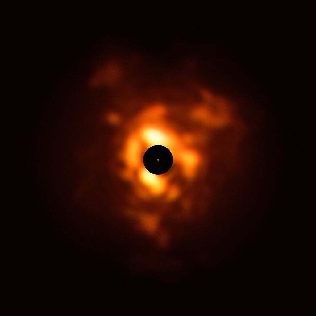 Obtida pelo Very Large Telescope, a foto mostra em infravermelho nuvens de poeira ao redor de Betelgeuse (Imagem: ESO/P. Kervella/M. Montargès/Eric Pantin)