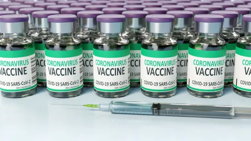 Crianças tomam vacina de adulto contra covid em Lucena (PA), confirma prefeitura