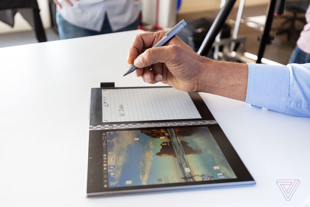 Intel está trabalhando em protótipos de tablet com tela dupla