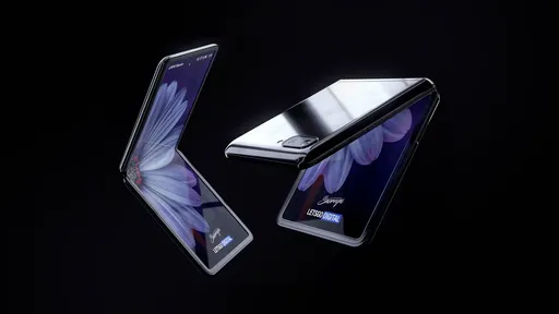Galaxy Z Flip: novo dobrável da Samsung chegará ao Brasil em março