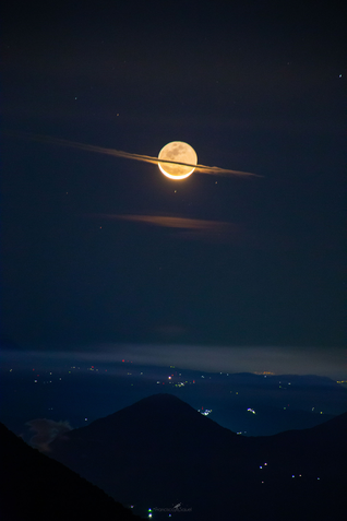 Lua "Saturno"