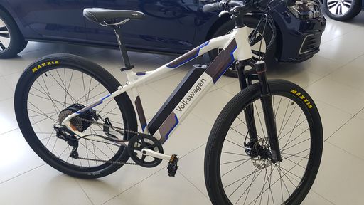 Hands-On | Volkswagen deixa trecho final divertido com bike e scooter elétricas