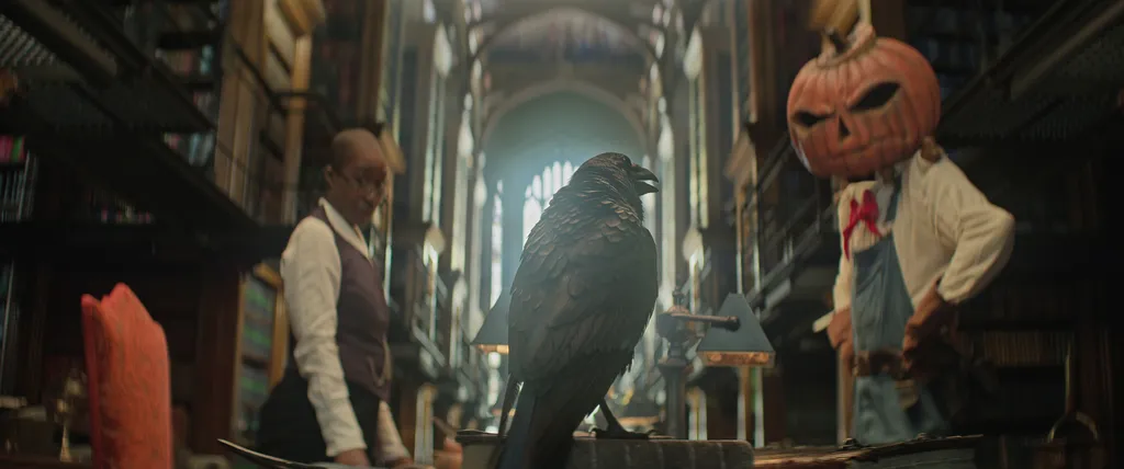 Sandman não é acompanhado por um corvo por acaso, ainda mais quando Gaiman já disse ser um enorme fã de Allan Poe (Imagem: Divulgação/Netflix)