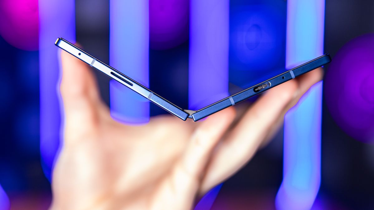 Carga com milhares de Galaxy Z Fold 7 e Flip 7 é roubada; saiba mais