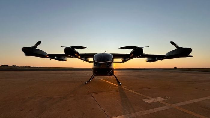 Empresa da Embraer mostra primeiro protótipo de carro voador em tamanho real