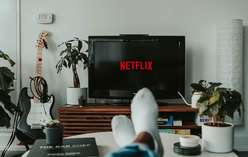 Netflix estuda implementar plano gratuito com anúncios em países da Ásia e Europa, diz Bloomberg (Imagem: Divulgação/Netflix)